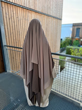 Load image into Gallery viewer, Khimar Sittar bi-couleur Juwayriya - Taupe / Beige